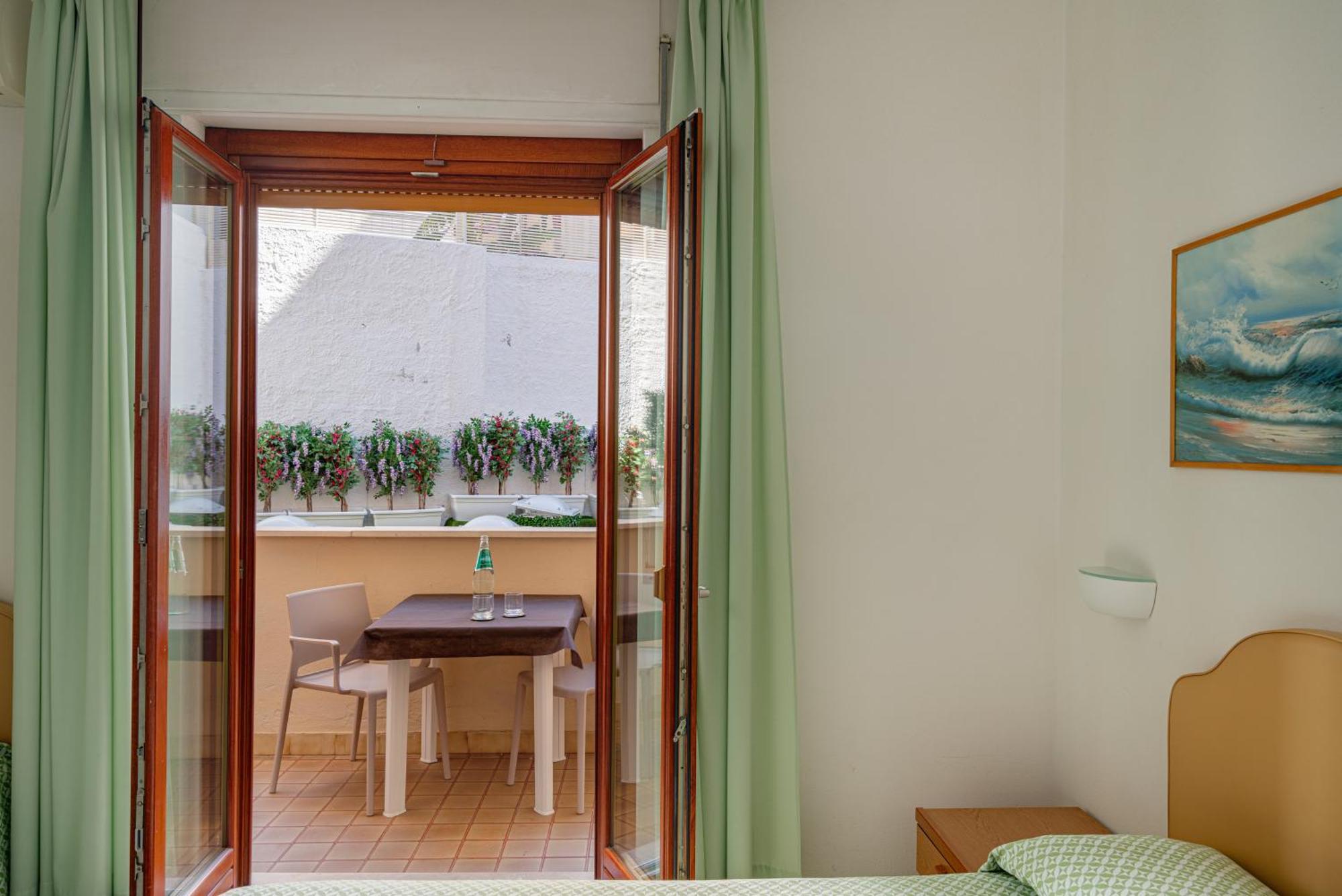 Hotel El Balear Алгеро Екстериор снимка