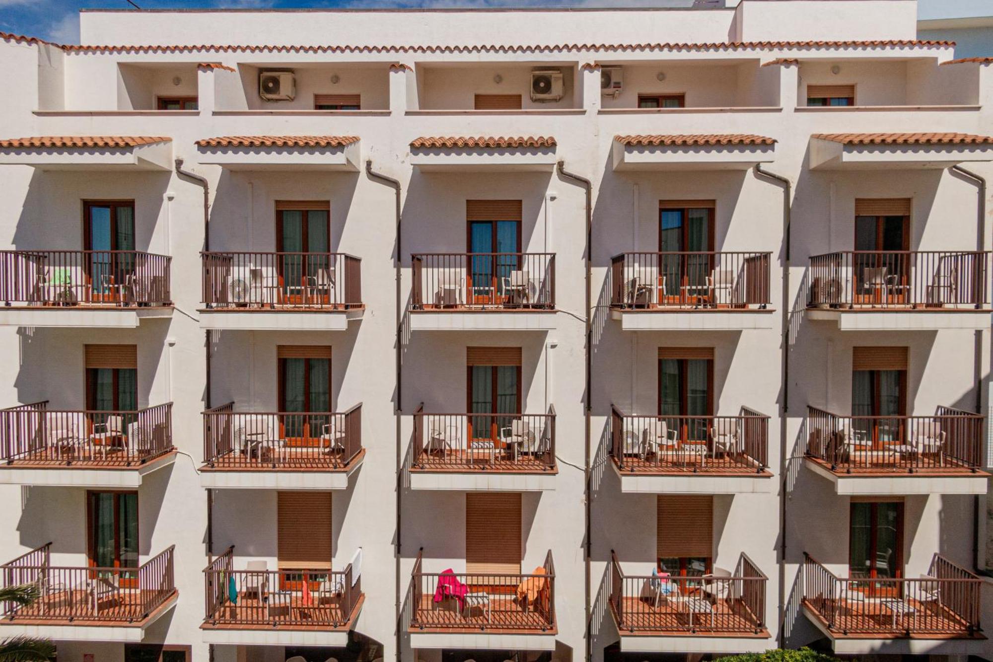 Hotel El Balear Алгеро Екстериор снимка
