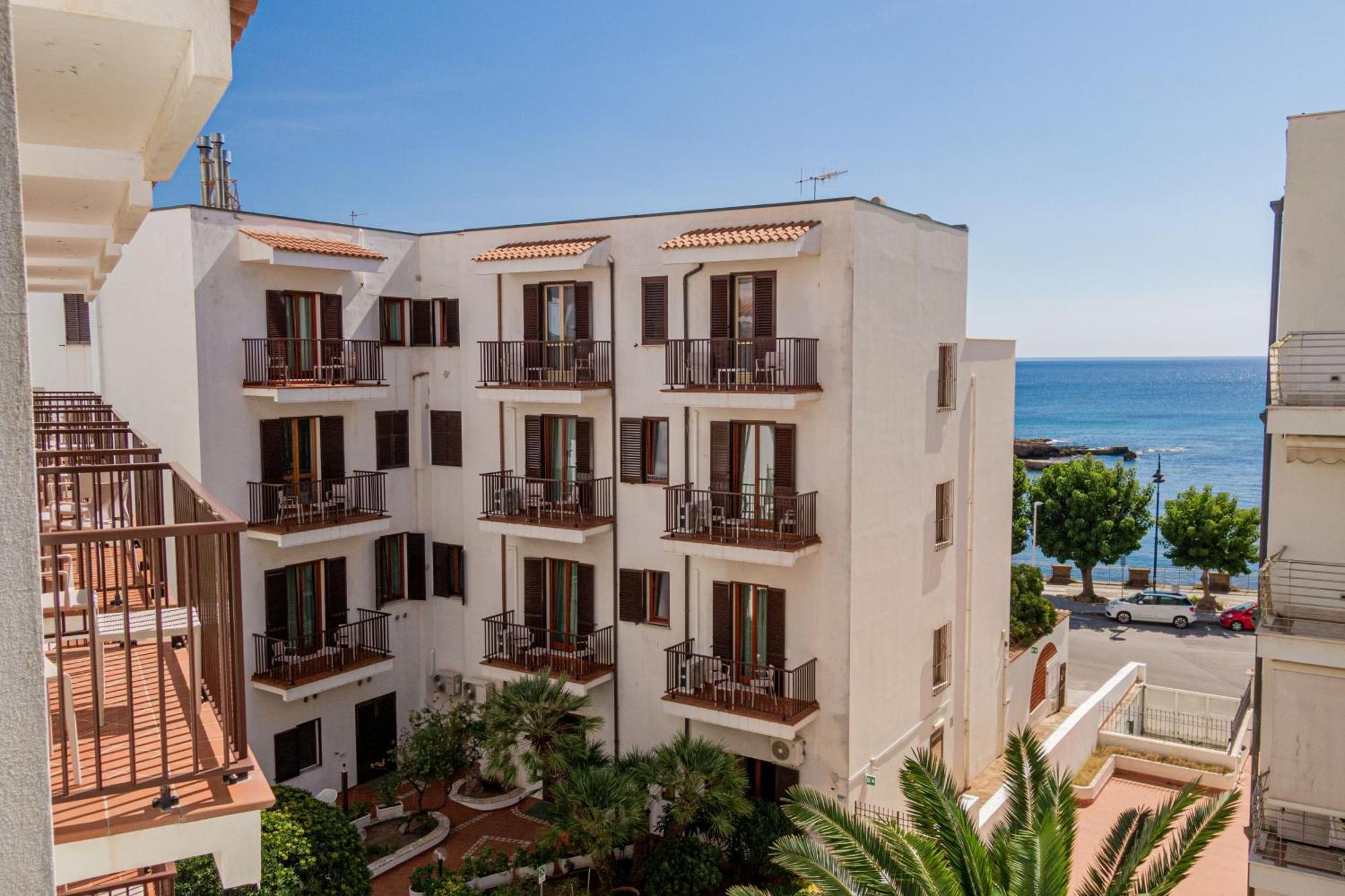 Hotel El Balear Алгеро Екстериор снимка