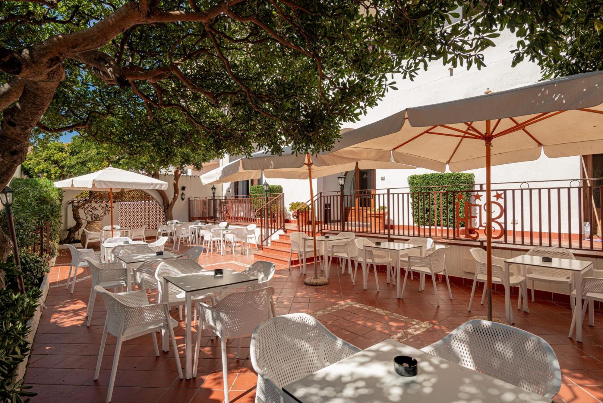Hotel El Balear Алгеро Екстериор снимка