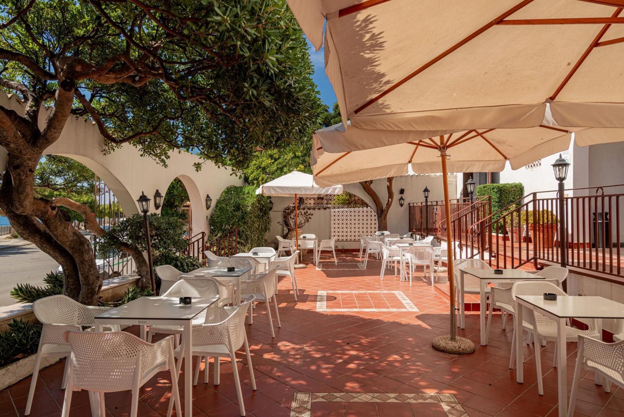 Hotel El Balear Алгеро Екстериор снимка