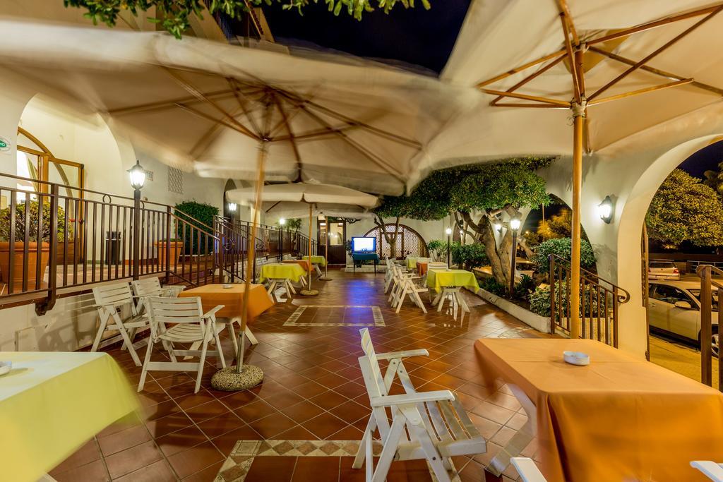 Hotel El Balear Алгеро Екстериор снимка
