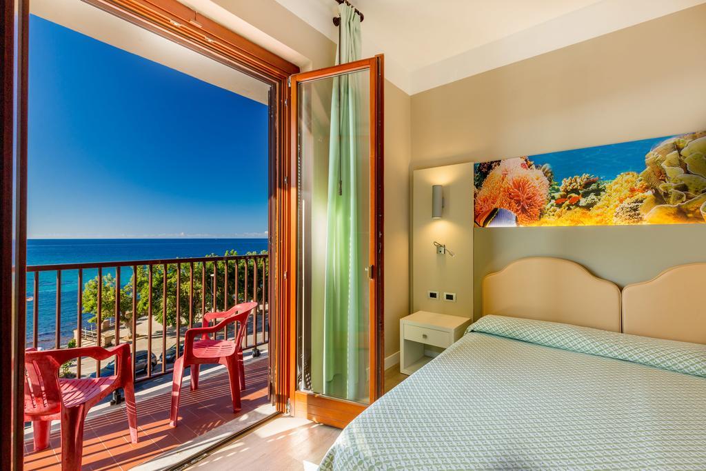 Hotel El Balear Алгеро Екстериор снимка